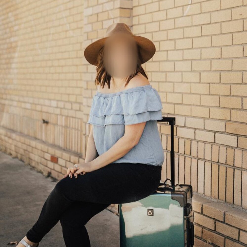 ID:23 Off-the-Shoulder Ruffle Blouse – Size Large (Stitch Fix)